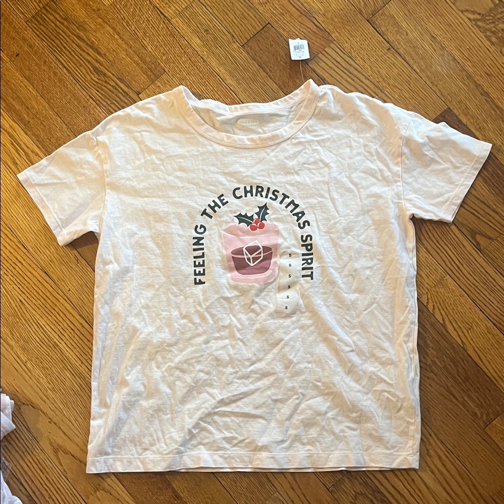 Old Navy White Christmas Spirit Tee
